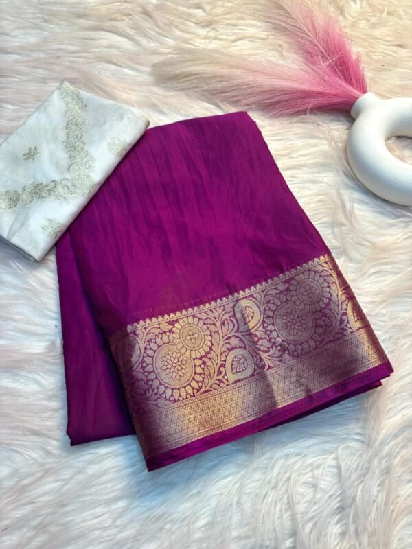 Trendy Collection of Beautiful Pure Chiffon Saree With Zari Border